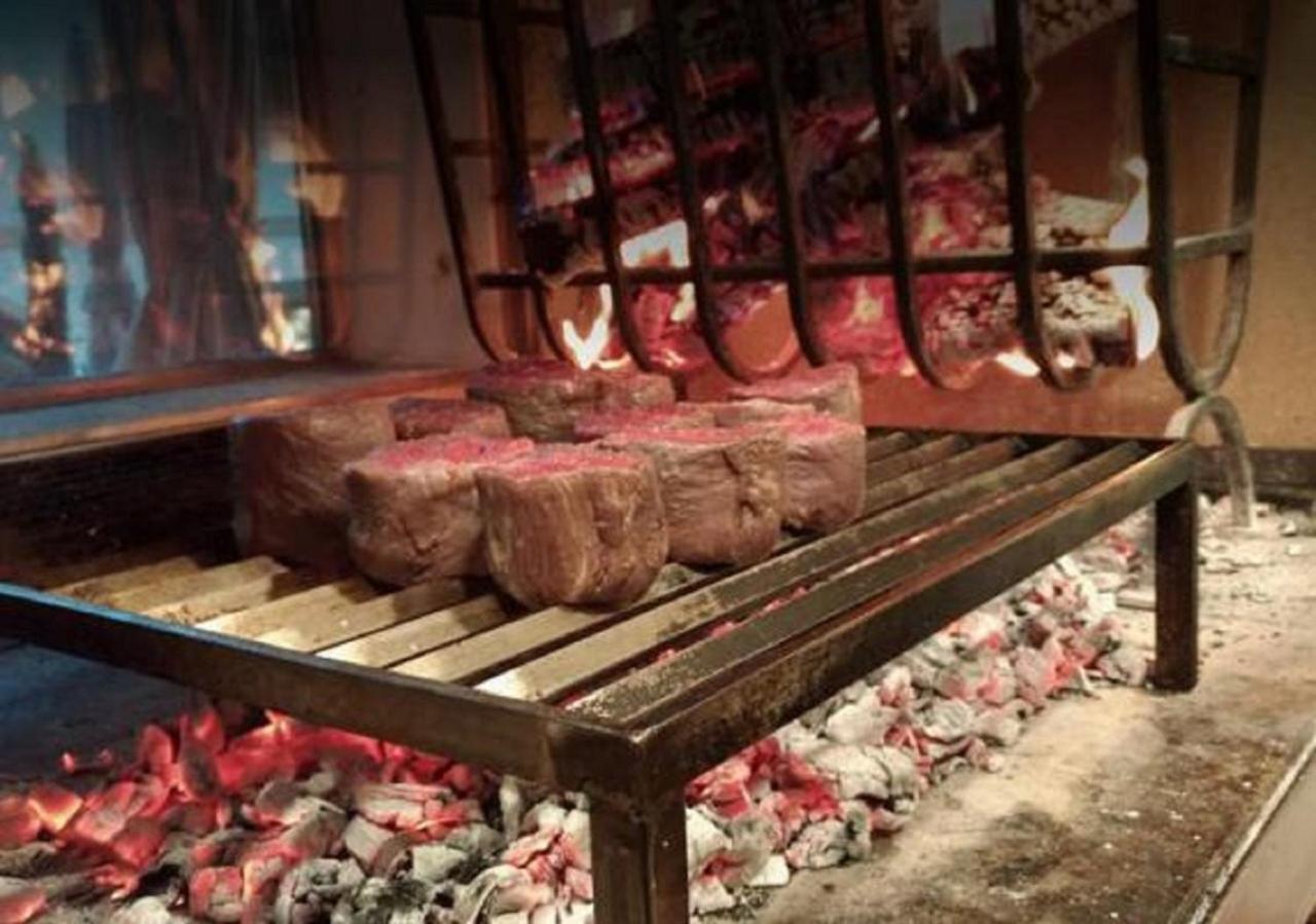 Hotel Goldene Traube Termeno Kültér fotó